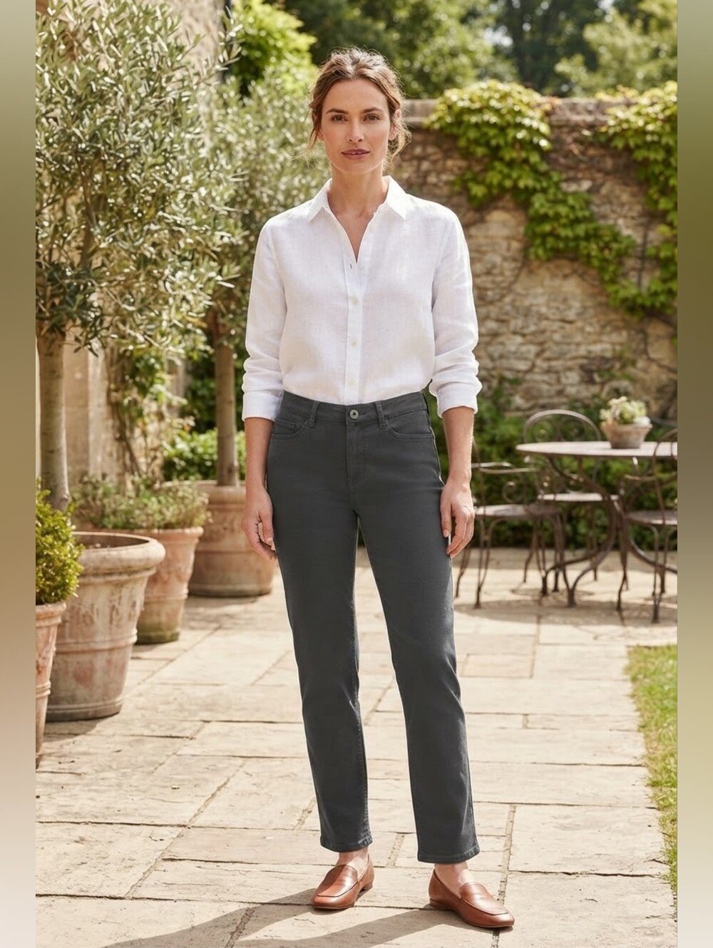 Christopher Banks Women's Solid Black Straight Leg Trousers